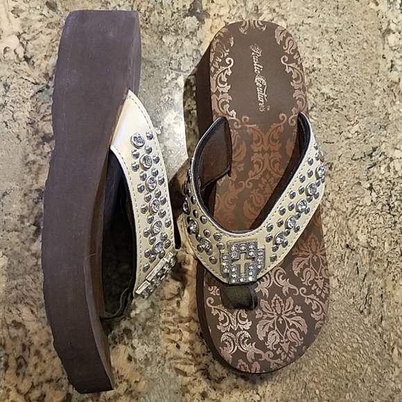 💞Rustic Couture's* Sandals - Picture 2 of 7